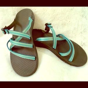 Chaco W9 slip on sandals